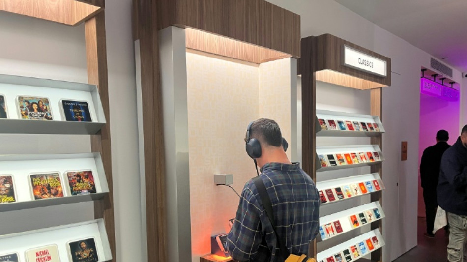 "S&oacute;lo audio": Nueva York abre una "librer&iacute;a sin libros"