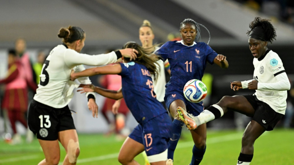 Anyomi und Bühl treffen: DFB-Frauen im Finale gegen Spanien