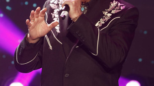 Bobby Solo, forfait a Castiglione del Lago? Non sono scappato, denuncio organizzatore