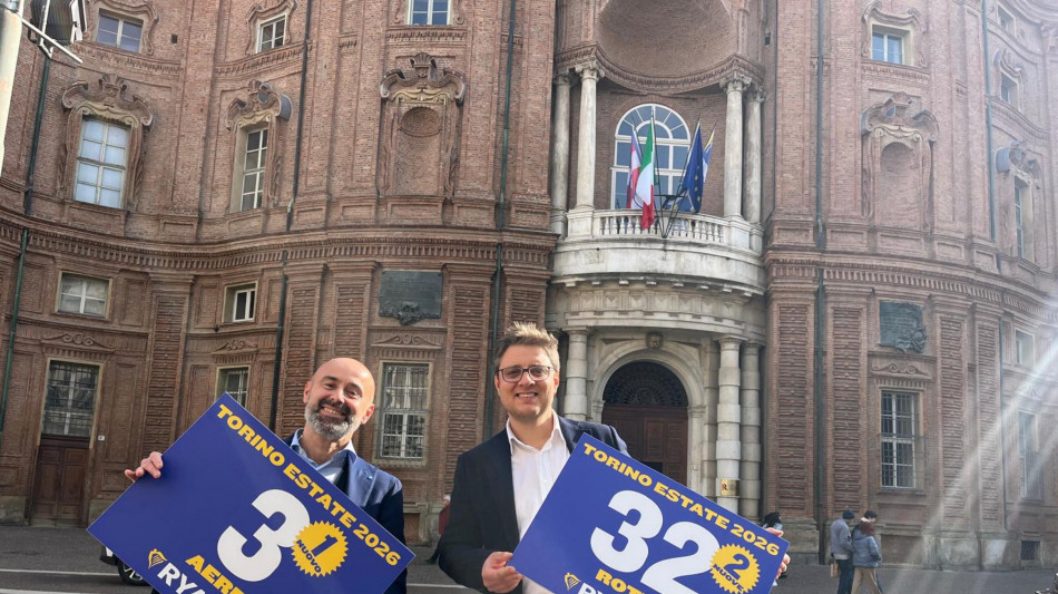 Ryanair basa a Torino un terzo aeromobile dall'estate, 32 le rotte