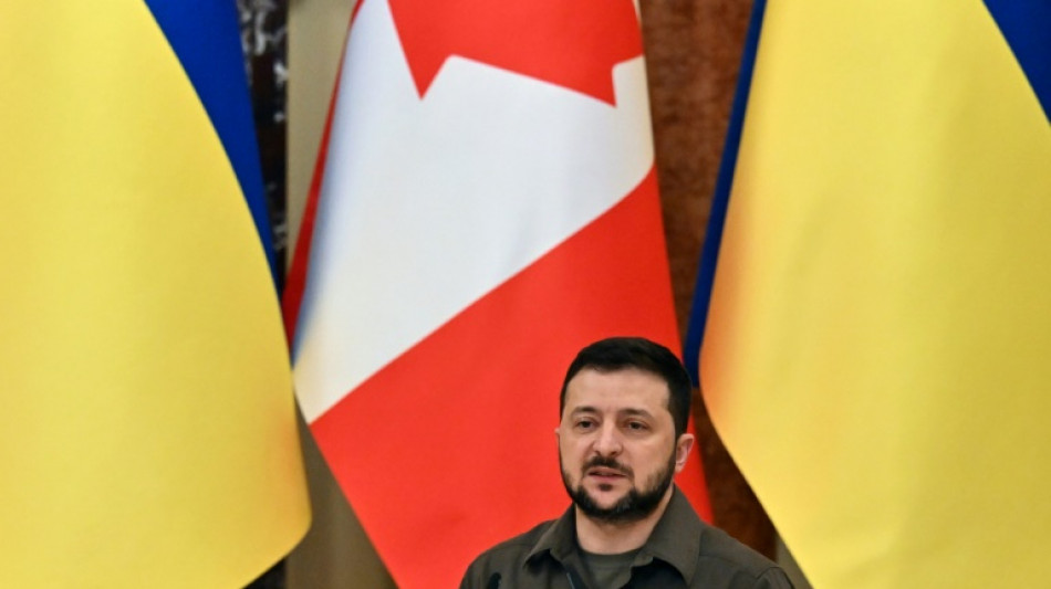 Zelenski dice que Ucrania no permitir&aacute; que Rusia "se apropie" de la victoria sobre el nazismo