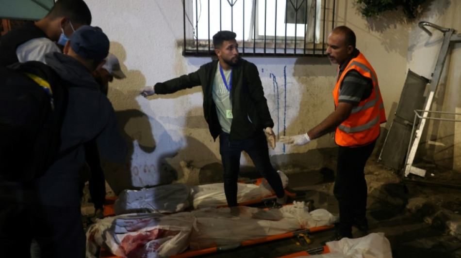 Luftangriff nahe Rafah: Pal&auml;stinenser werfen Israel "Massaker" in Vertriebenenlager vor