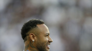 Neymar se recupera de lesão às vésperas da 1ª convocação de Ancelotti