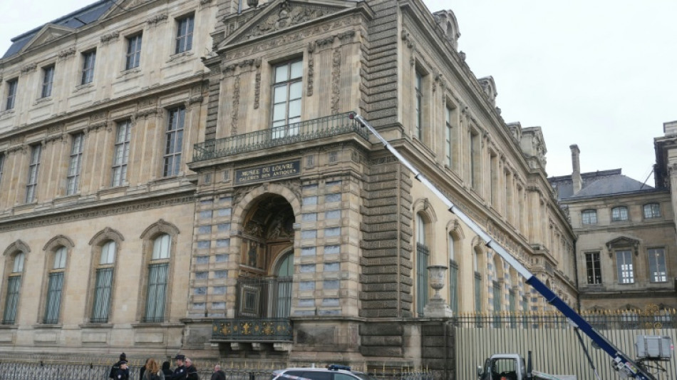 Two more suspects charged over Louvre heist