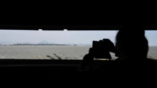 Un buque de guerra de EEUU cruza el estrecho de Taiw&aacute;n 