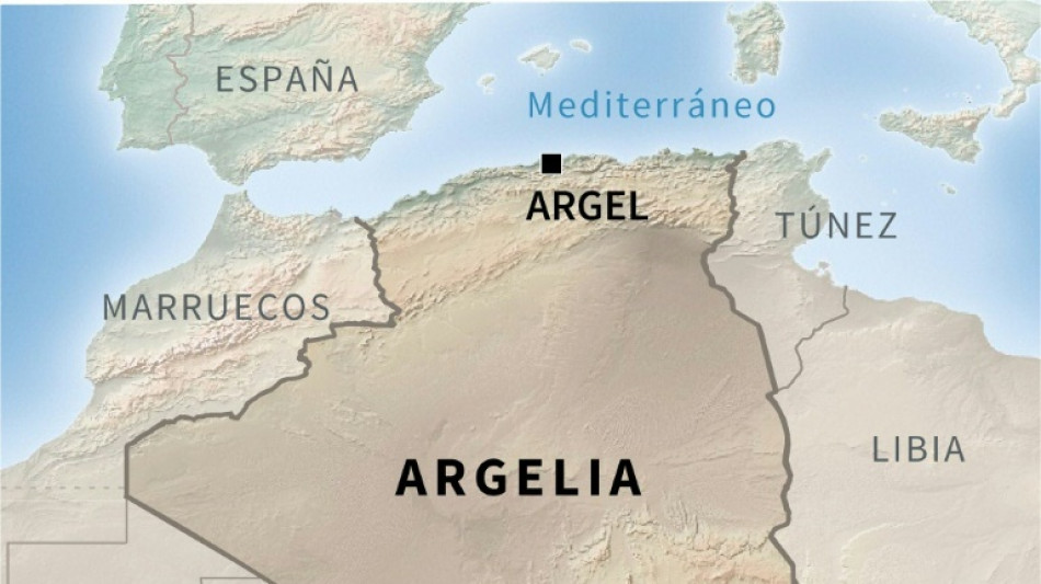 Al menos 34 muertos por un accidente en una ruta de Argelia, seg&uacute;n los servicios de emergencia