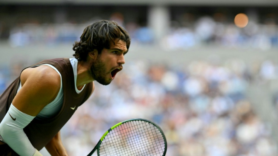 'Smart, aggressive' Alcaraz into US Open last 16