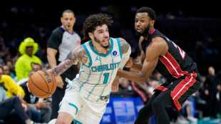 Ball hero and villain as Hornets sting Heat, Blazers eclipse Suns