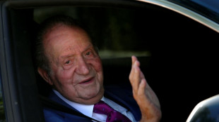 Espagne: premi&egrave;re rencontre entre Juan Carlos et son fils Felipe VI depuis pr&egrave;s de deux ans