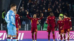 Tra Napoli e Roma due reti a testa e divisione della posta