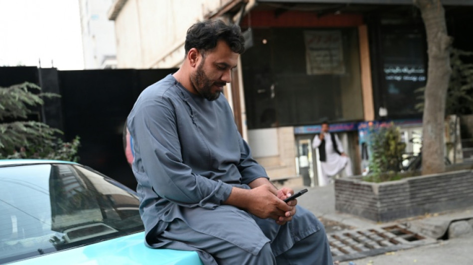 Los talibanes restablecen las telecomunicaciones en Kabul y otras provincias de Afganist&aacute;n