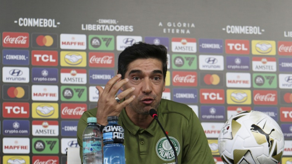 Palmeiras renova com Abel Ferreira até 2027
