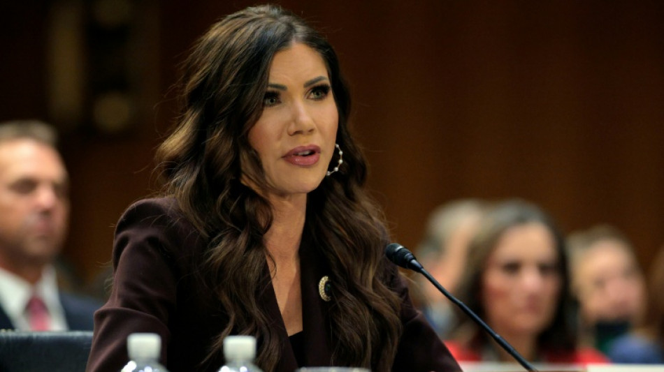 Trump demite a secret&aacute;ria de Seguran&ccedil;a Interna Kristi Noem