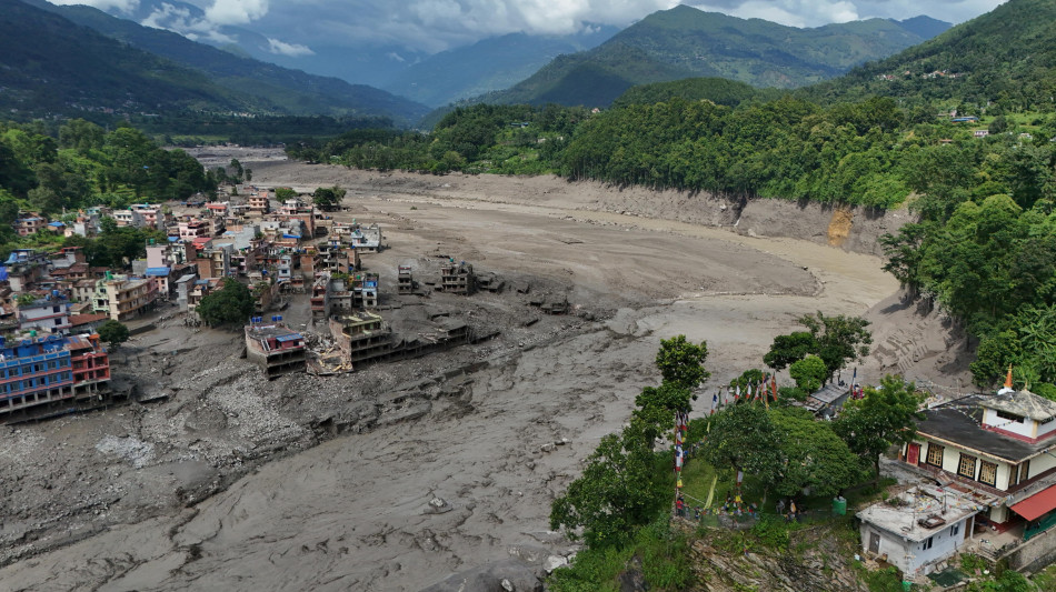 Usa stanziano 500.000 dollari in aiuti per il Nepal