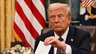 Brief auf Schreibtisch im Oval Office: Biden w&uuml;nscht Trump "alles Gute" 