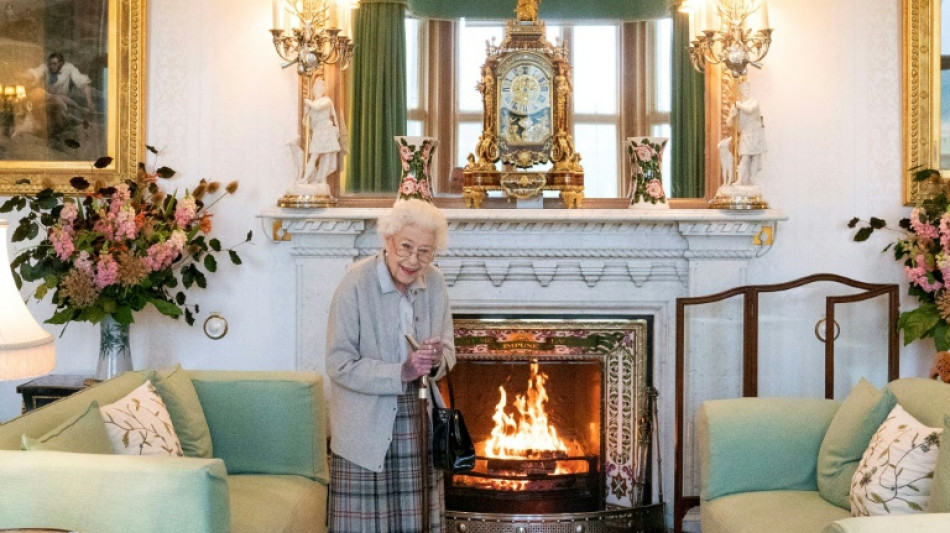 Pr&egrave;s d'un an d'inqui&eacute;tudes au sujet de la sant&eacute; d'Elizabeth II