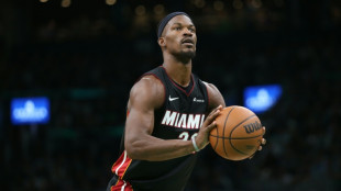 Butler shines as Heat push NBA win streak to seven games
