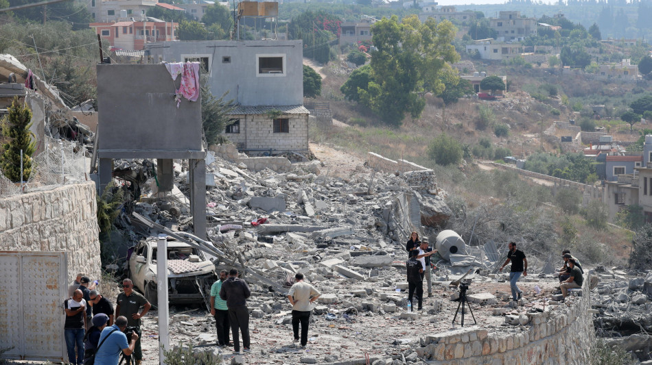 Katz minaccia nuovi attacchi in Libano, 'colpiremo con tutta la forza'