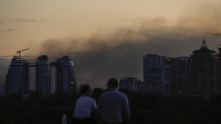 Mosca continua gli attacchi su Kiev, terza notte consecutiva di raid con droni