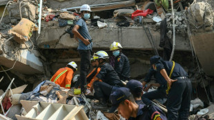 Operações de resgate continuam após terremoto que deixou 1.700 mortos em Mianmar