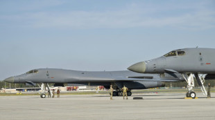 Bombardeiros americanos B-1B sobrevoam litoral venezuelano, segundo rastreador de voos