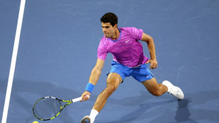 Alcaraz arrasa a Carball&eacute;s en su debut en el Masters 1000 de Miami