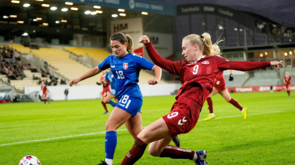 England hit Ukraine for six in Women's World Cup qualifiers