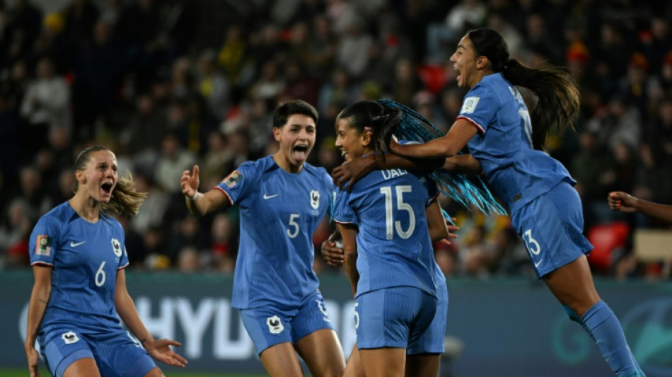 Mondial: impitoyables avec les Marocaines, les Bleues passent &agrave; l'heure australienne