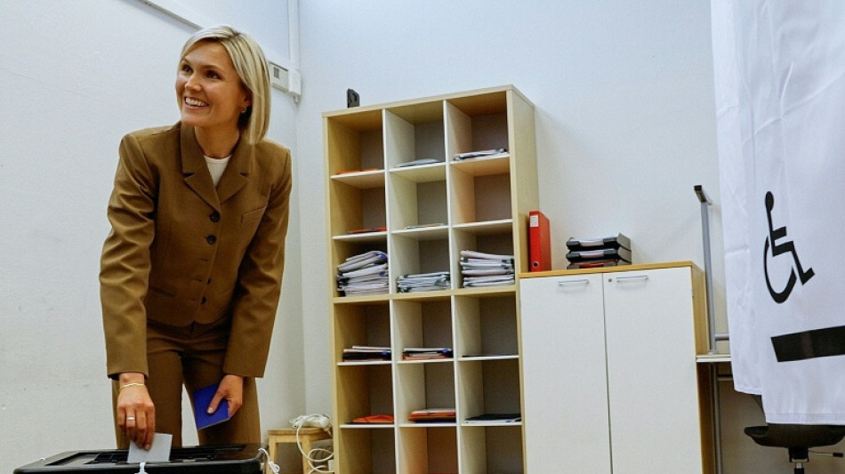 'No' camp seen winning Iceland's EU referendum