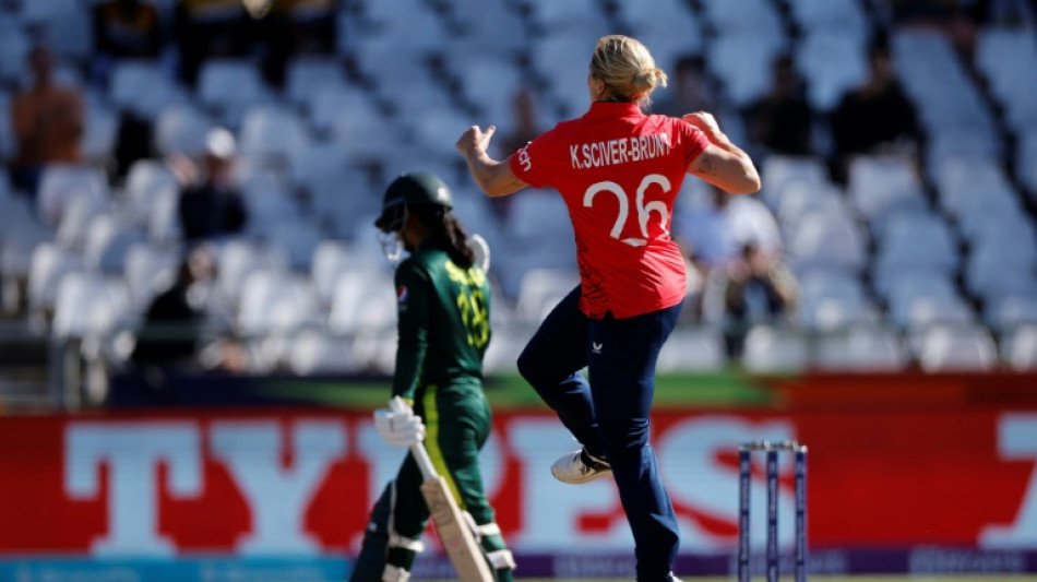 England secure top place with crushing win over Pakistan
