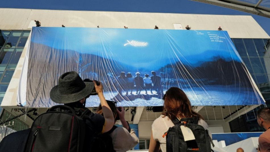 Mar&eacute; do movimento franc&ecirc;s #MeToo irrompe no Festival de Cannes