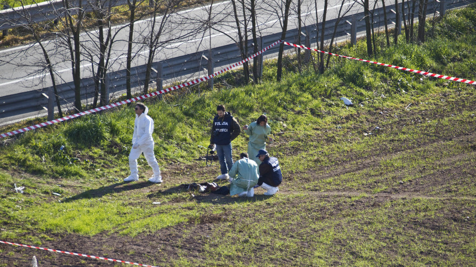 Corpo di 21enne ucciso trovato vicino all'A1 nel Lodigiano