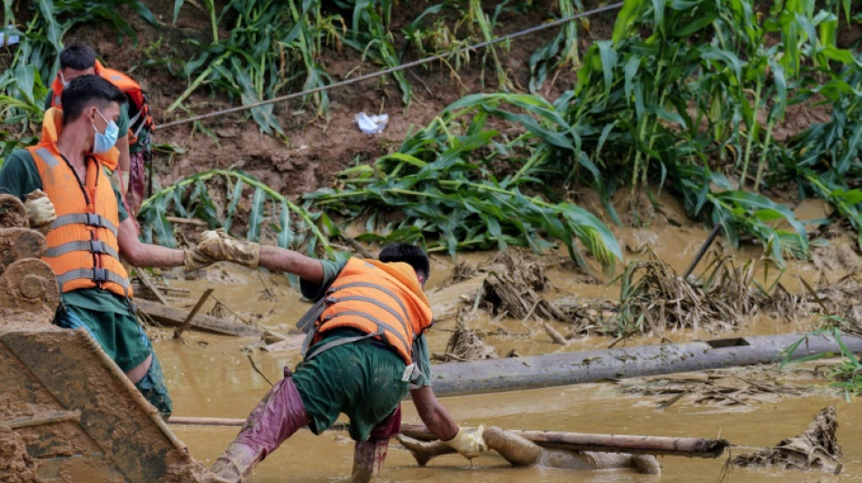 El tif&oacute;n Yagi deja destrucci&oacute;n y m&aacute;s de 200 muertos tras su paso por el sureste de Asia