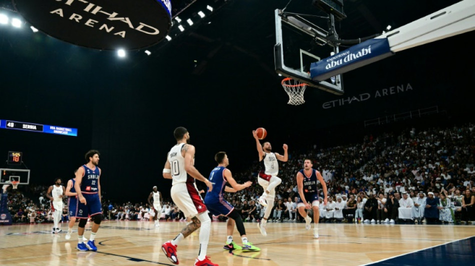 EUA vence S&eacute;rvia em amistoso de prepara&ccedil;&atilde;o do basquete para Jogos de Paris