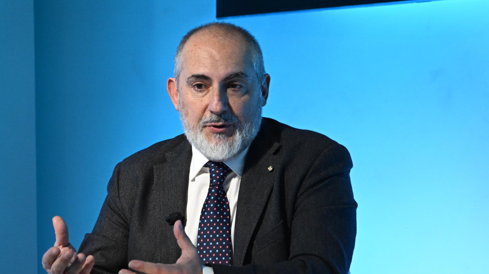 Fs, riduce perdita semestre a 89 milioni, investimenti +15%