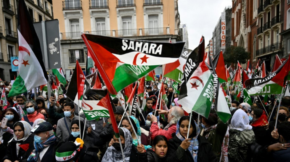 Una activista saharaui llega a Espa&ntilde;a para recibir cuidados m&eacute;dicos tras su arresto domiciliario