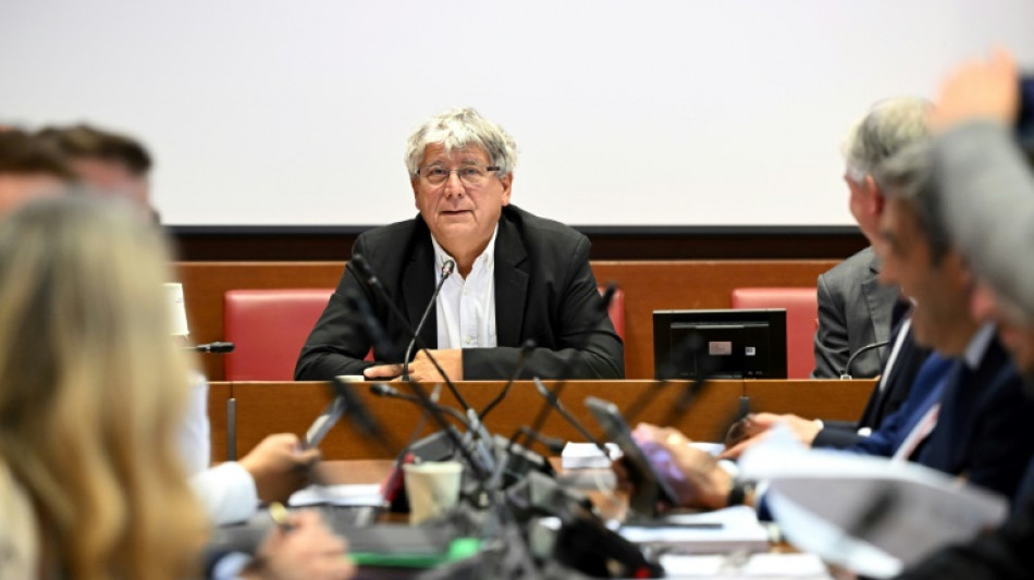 Budget: les d&eacute;put&eacute;s valident en commission la surtaxe sur les grandes entreprises