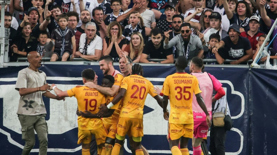 L2: un joueur agress&eacute; par un supporter, Bordeaux-Rodez vire au mauvais film