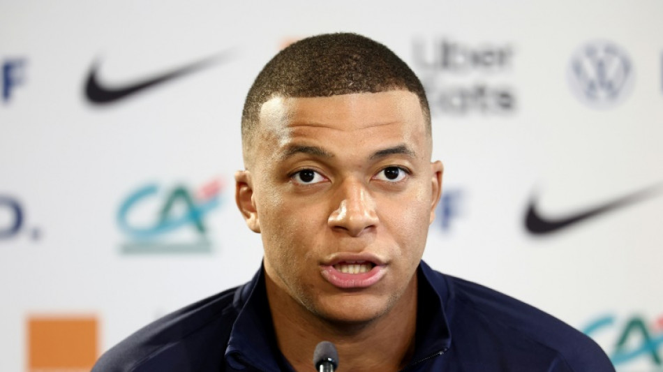 El Real Madrid no comercializar&aacute; camisetas de Mbapp&eacute; hasta julio