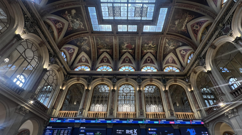 Borsa: l'Europa conclude incerta, bene Madrid (+1%)