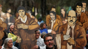 Centenas marcham em mem&oacute;ria dos detidos desaparecidos durante a ditadura no Chile