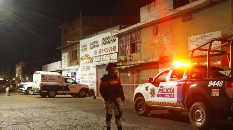 Ataque a tiros deixa 11 mortos em festa de São João no México
