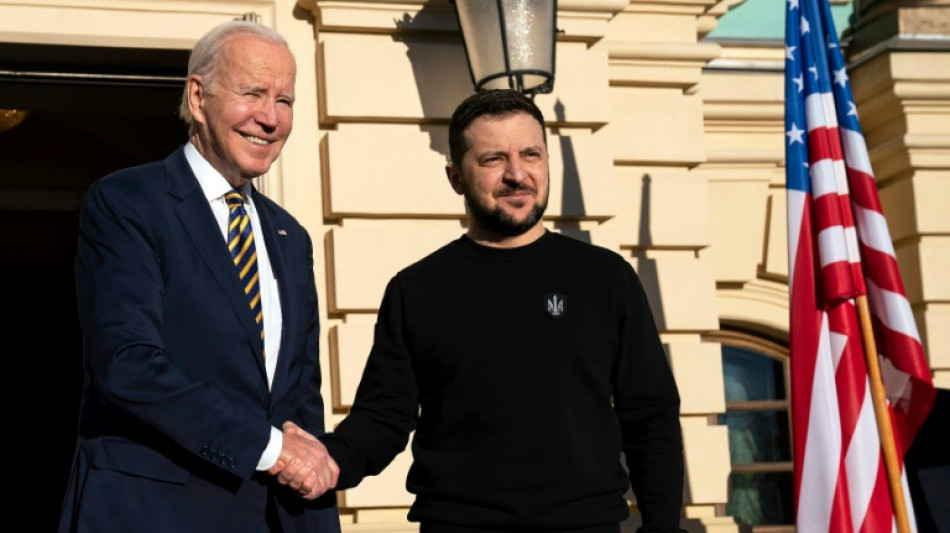 Visite surprise &agrave; Kiev de Biden qui promet plus d'aide militaire