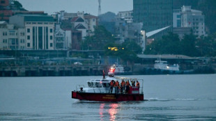 Intensa búsqueda de sobrevivientes tras mortal naufragio en Vietnam
