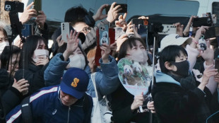 Les pandas de Tokyo partent pour la Chine apr&egrave;s les adieux de centaines d'admirateurs