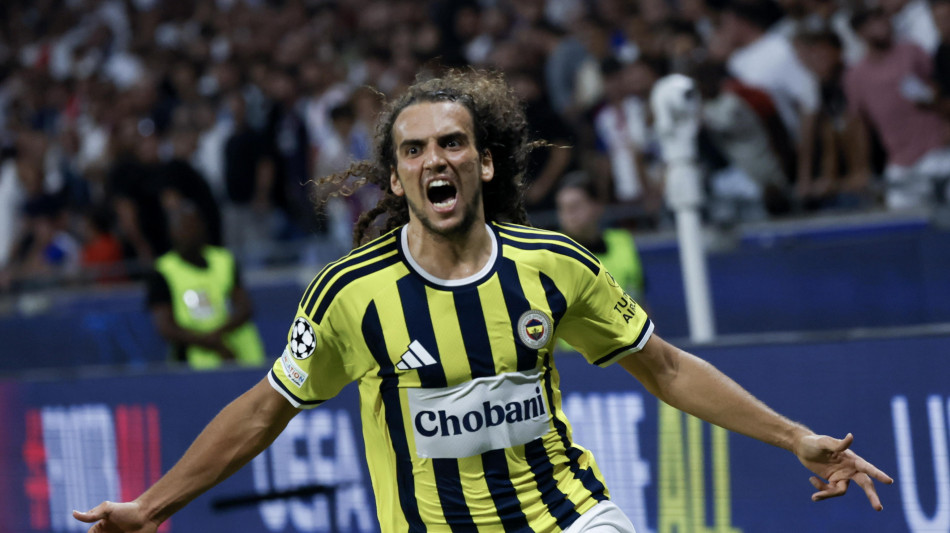 Champions: Guendouzi provoca, rissa al termine di Lione-Fenerbahce