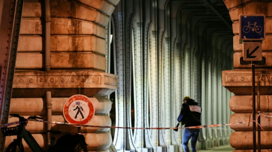Un atacante mata a pu&ntilde;aladas a turista alem&aacute;n en centro de Par&iacute;s