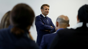 L&eacute;gislatives: bouscul&eacute; sur sa gauche, Macron appelle les Fran&ccedil;ais &agrave; lui donner "une majorit&eacute; forte et claire"