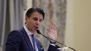 Conte, governo si preoccupa di rendere i politici intoccabili