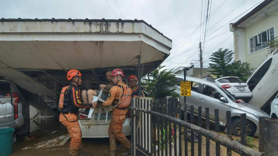 El tifón Kalmaegi inunda el centro de Filipinas y causa 26 muertos